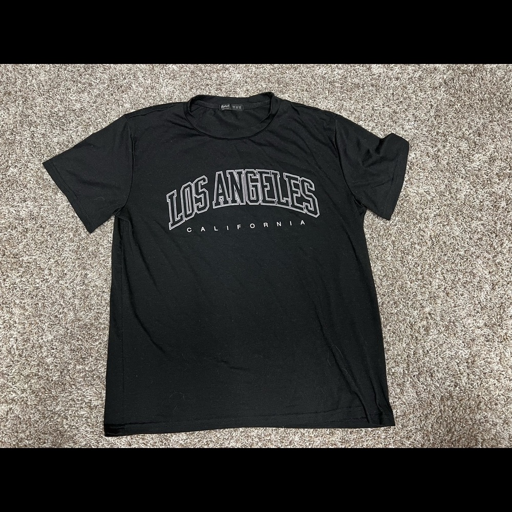 Mens Small Graphic Tee